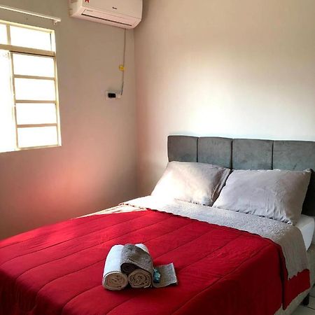 Quarto Privado Em Residencia No Coracao De Foz - Casa E Banheiro Compartilhado Foz do Iguaçu Eksteriør billede